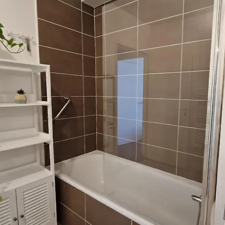 Casa vacanze Maison De Rêve à Valras Pour 8 Personnes Idéale Pour Les Familles à 10 Minutes De La Avec Jardin Terrasse Climatisation Wifi Et Deux Parkings Sérignan