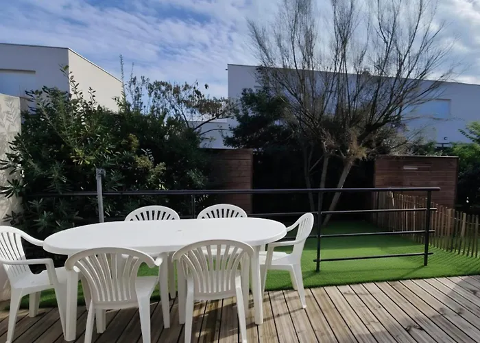 Maison De Rêve à Valras Pour 8 Personnes Idéale Pour Les Familles à 10 Minutes De La Avec Jardin Terrasse Climatisation Wifi Et Deux Parkings Casa vacanze *